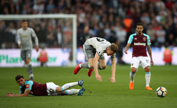 赫对足球的 赫对足球的