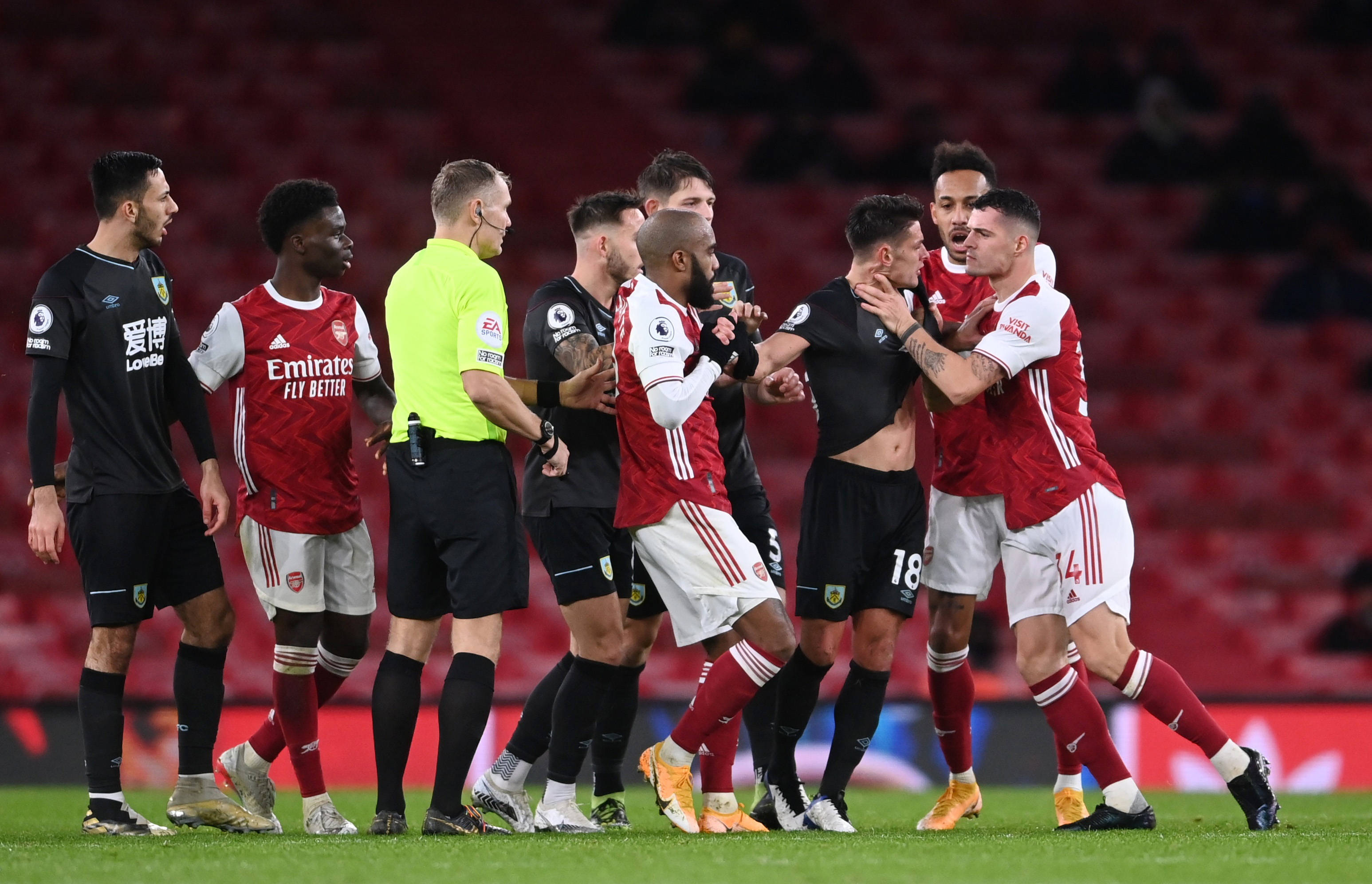 船进攻的 船进攻的